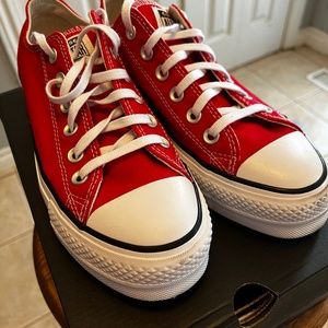 Red Converse All Stars - New